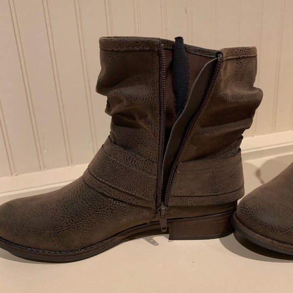 Women’s Brown Ankle Boots/Booties - Picture 3 of 6